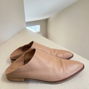 Everlane Mules  Modern Babo Beige Neutral Leather  Clogs slip on Sandals size 10